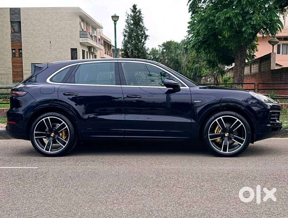 Porsche Cayenne Tiptronic, 2019, Petrol