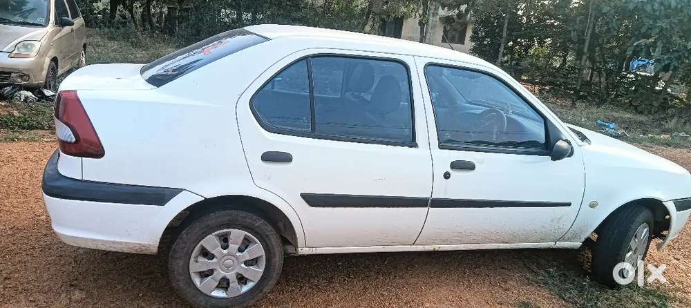 Ford Ikon 2005 Petrol 34000 Km Driven