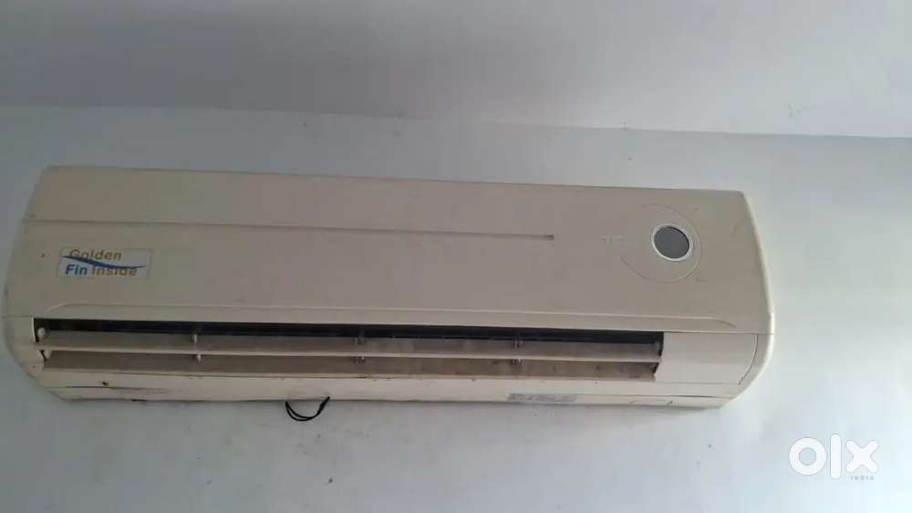 TCL Split AC – 5-6 Years Old  Good Condition  For Sale