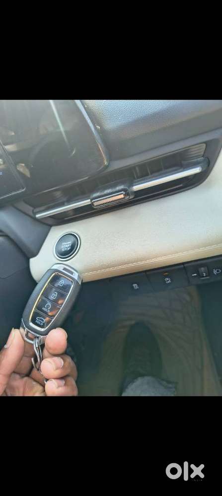 Hyundai Verna 1.5 Sx (o) Turbo Petrol Mt, 2023, Petrol