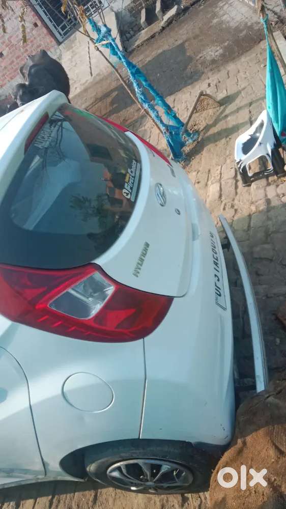 लोन गाड़ी भेज रहे
