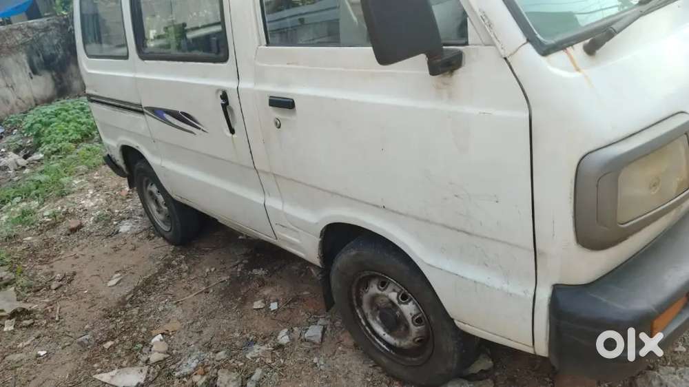 Maruti Suzuki Omni 2011