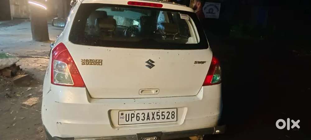 Maruti Suzuki Swift 2008-9 Cng & Petrolon Paper138000 Km Driven