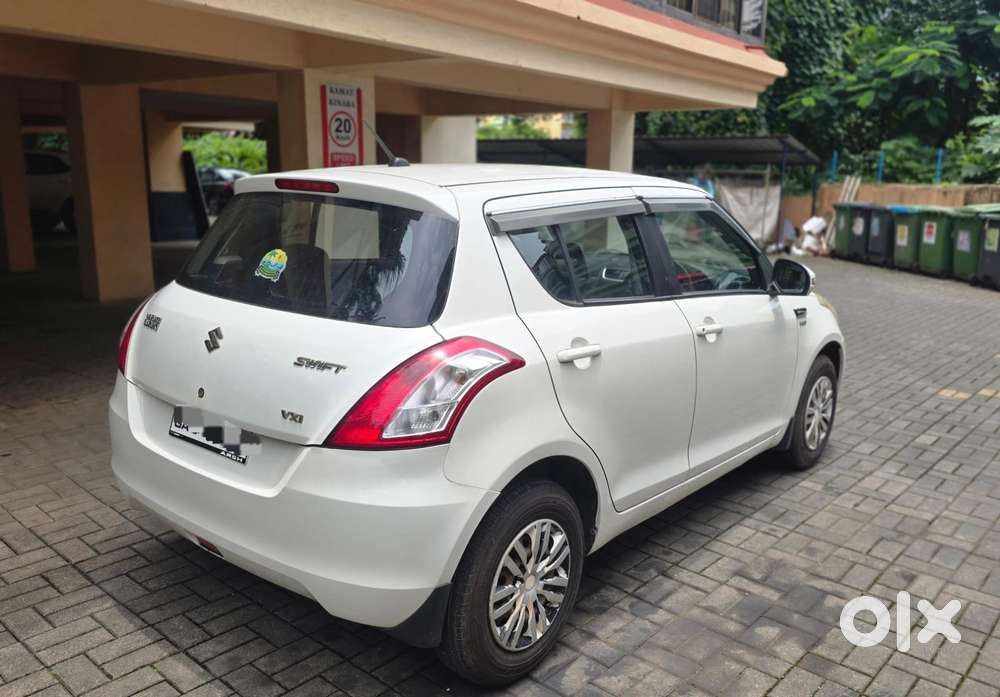 Maruti Suzuki Swift Vxi + Manual, 2018, Petrol
