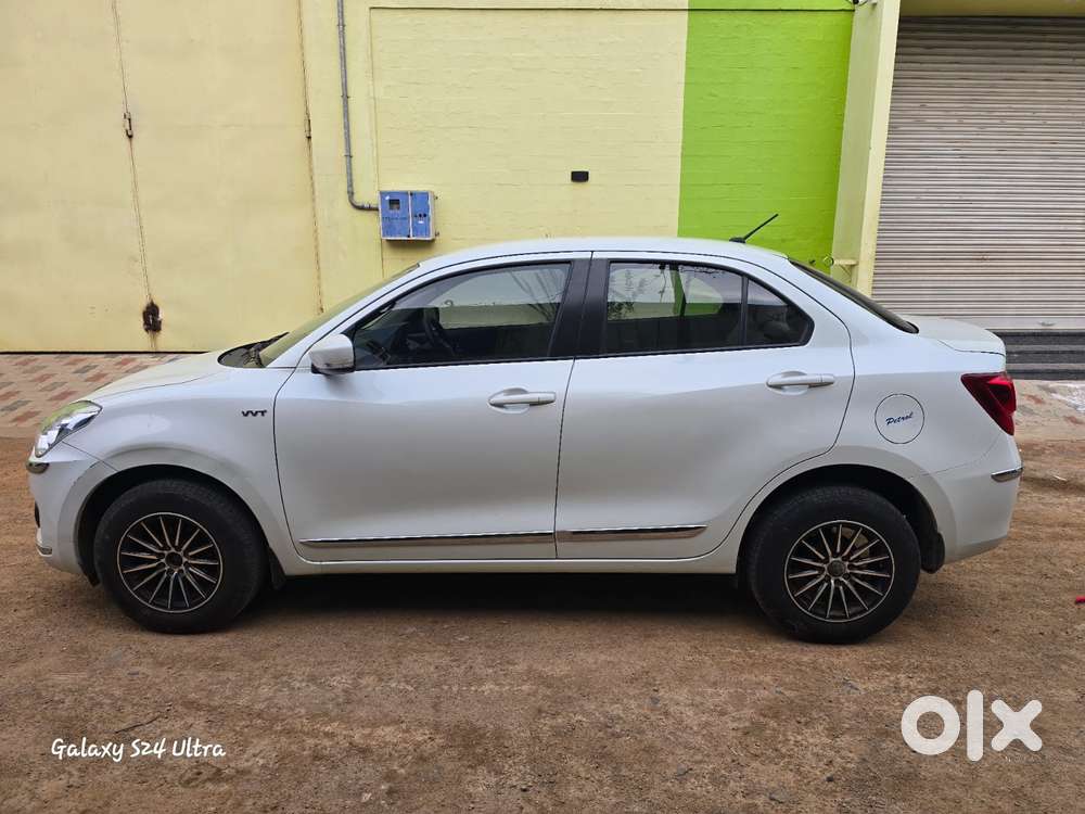 Maruti Suzuki Swift Dzire Vxi(o) Amt, 2018, Petrol