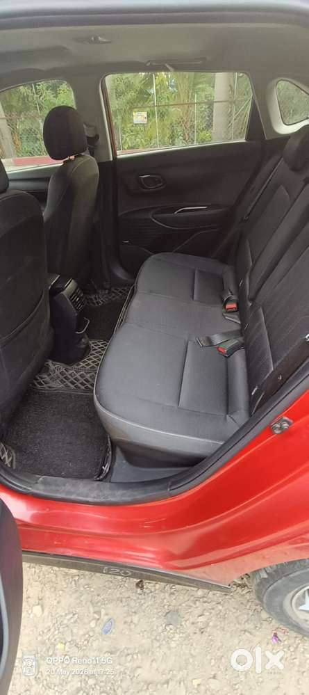 Hyundai I20 Asta (o) 1.2 Mt Dual Tone, 2022, Petrol