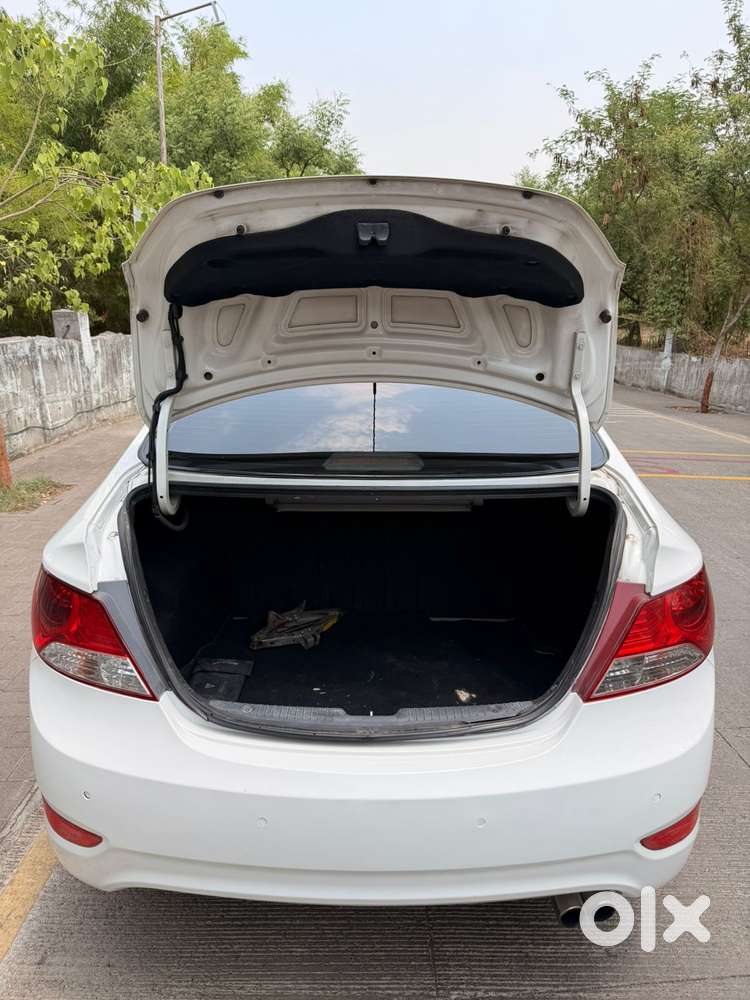 Hyundai Verna Fluidic 1.6 Crdi Sx Opt, 2015, Diesel