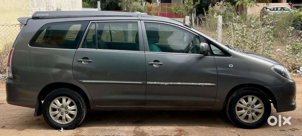 Toyota Innova 2.5 Ev Ms 8 Str Bsiv, 2011, Diesel