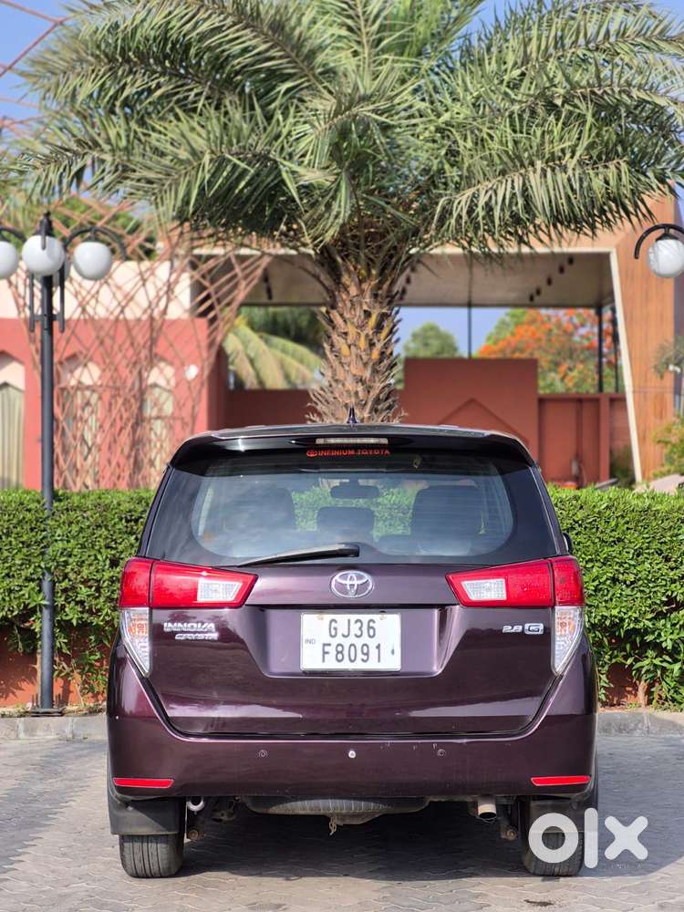 Toyota Innova Crysta 2.8 Gx At 8 Seater, 2017, Diesel