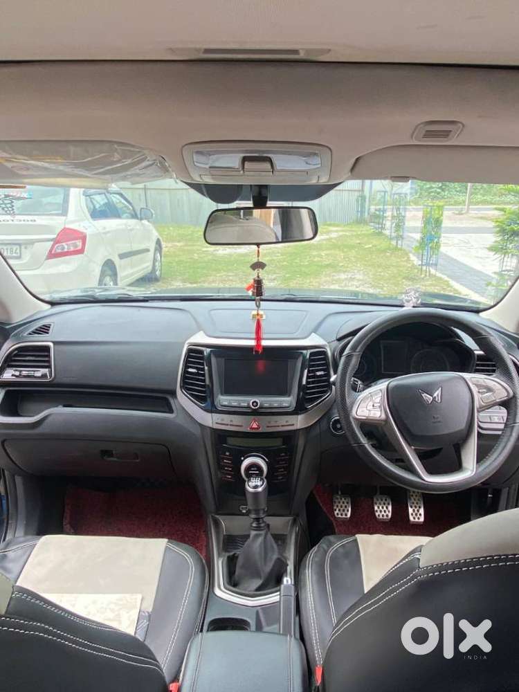 Mahindra Xuv300 Turbosport W8, 2023, Petrol