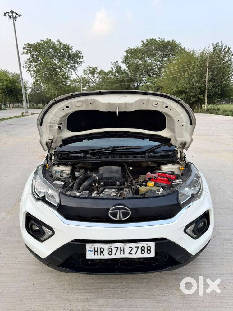 Tata Nexon 1.2 Revotron Xt, 2022, Petrol
