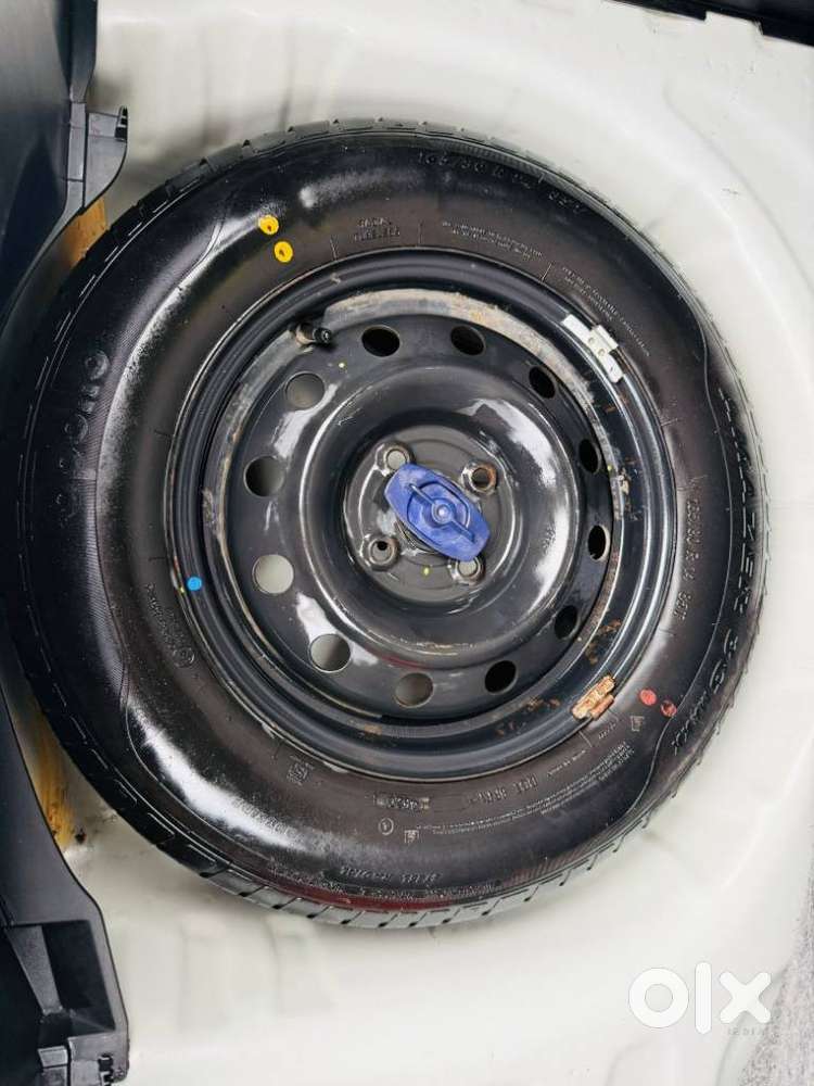 Maruti Suzuki Swift Vxi Optional, 2022, Petrol