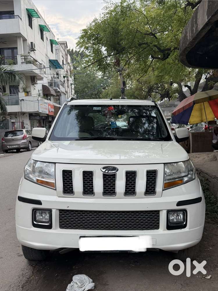 Mahindra Tuv 300 T8 Amt (automatic), 2016, Diesel