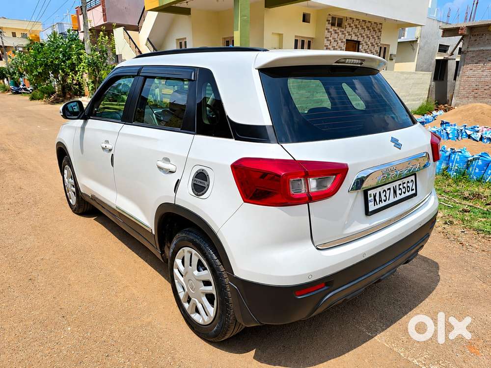 Maruti Suzuki Brezza 1.5 Vxi Smart Hybrid, 2021, Petrol