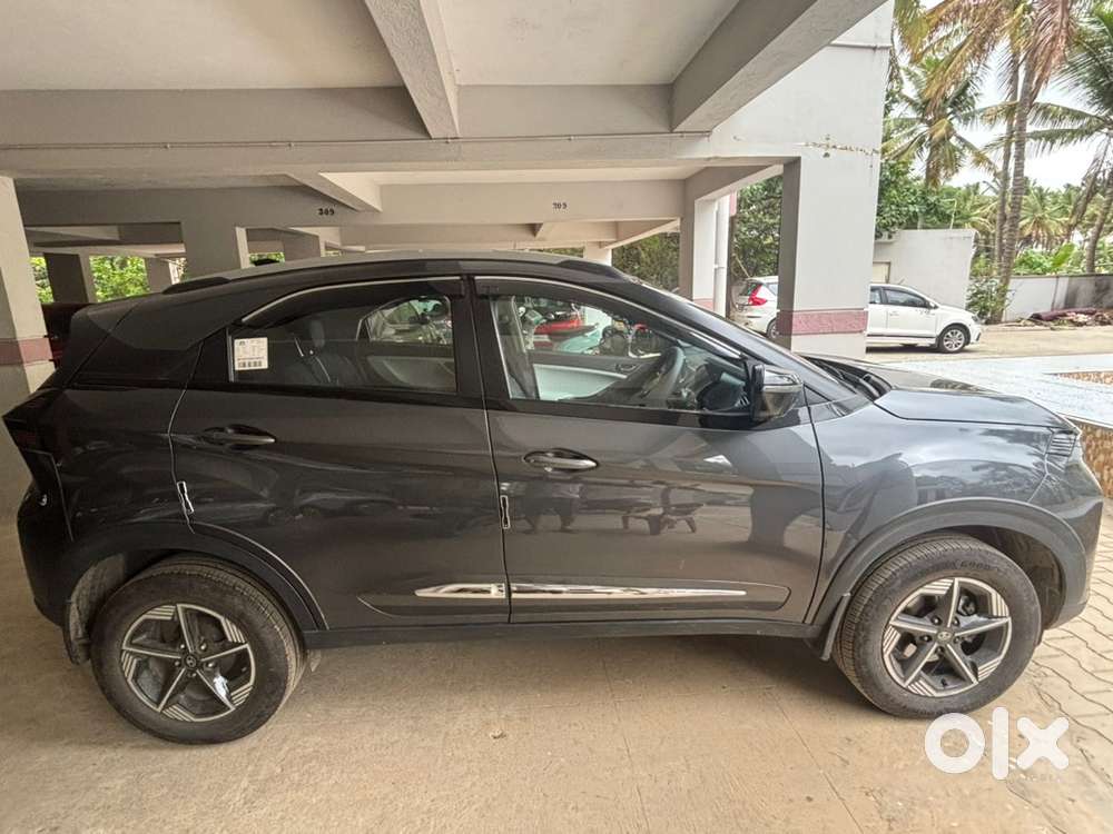 Tata Nexon Petrol 2025