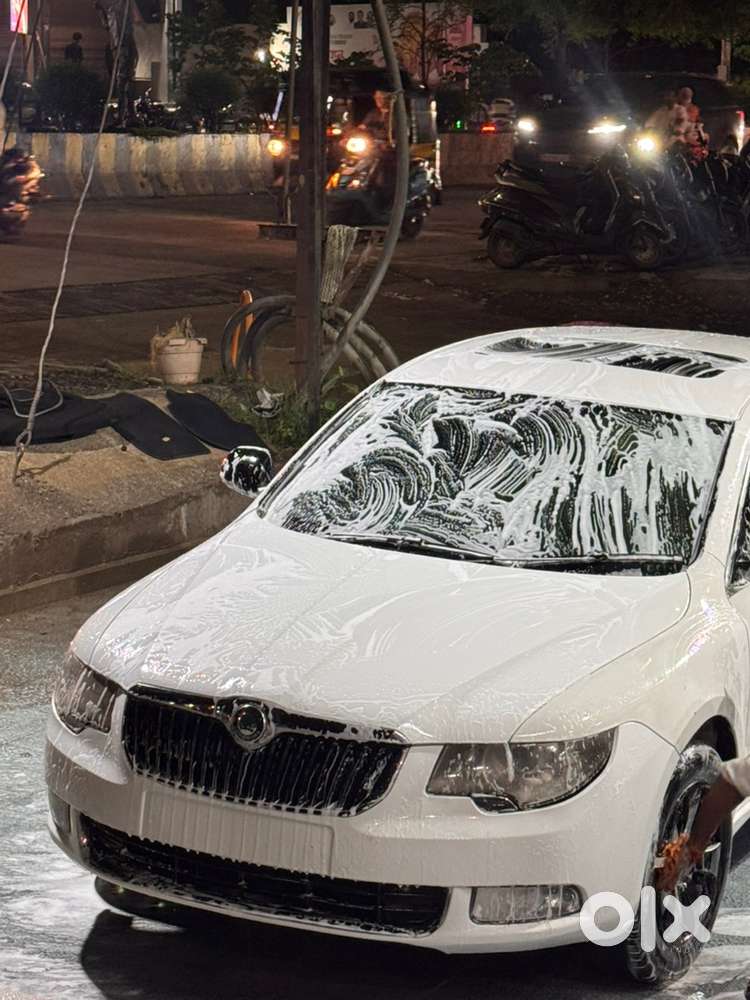 Skoda Superb Elegance 2012