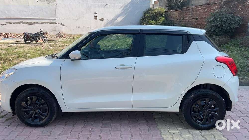 Suzuki Swift 2023 Petrol Good Condition Excellent