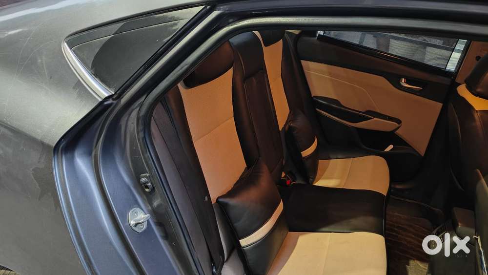 Hyundai Verna 1.6 Sx (o) Vtvt, 2019, Petrol