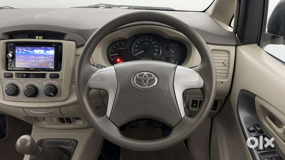 Toyota Innova 2.5 Gx (diesel) 8 Seater Bs Iv, 2013, Diesel