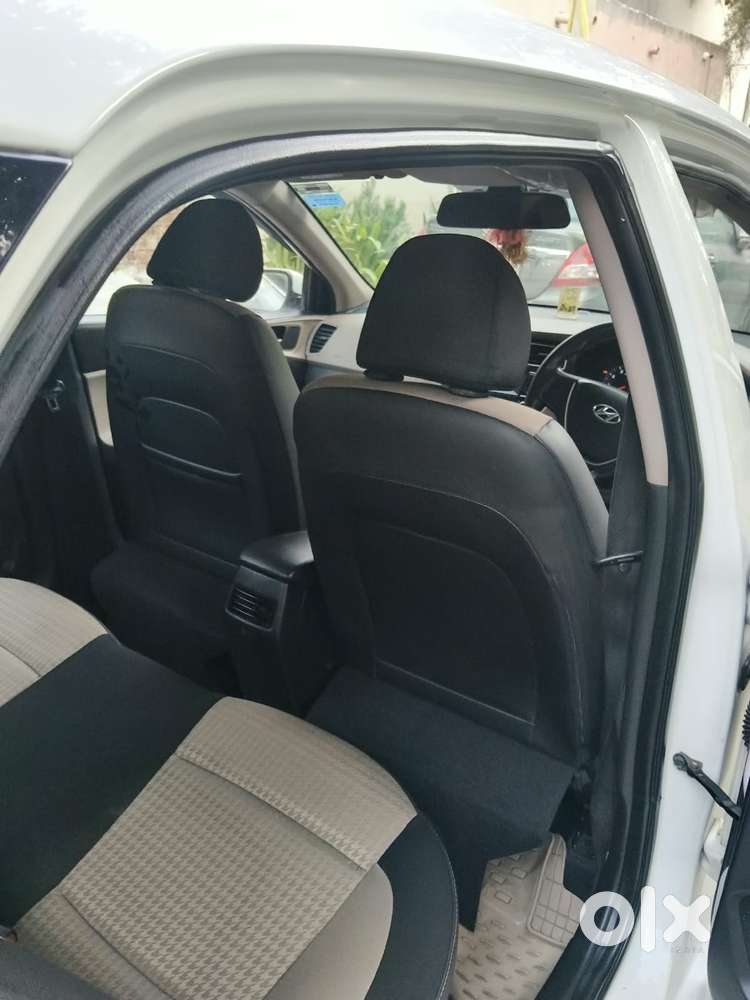 Hyundai I20 Petrol Cvt Magna Executive, 2018, Petrol