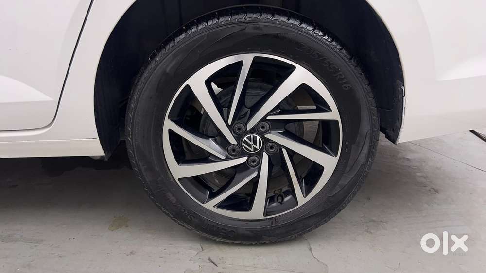 Volkswagen Virtus 1.0 Topline Tsi At, 2024, Petrol