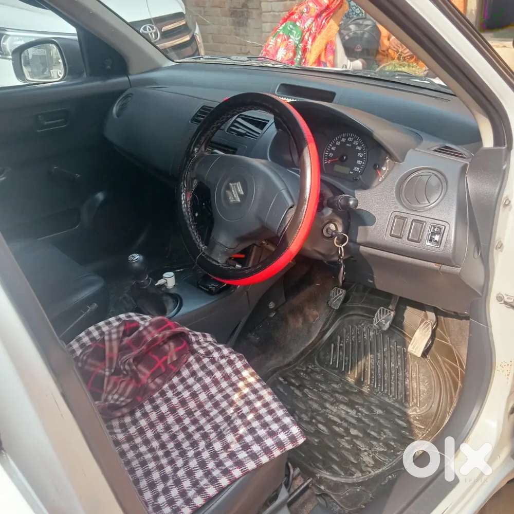 Maruti Suzuki Dzire 2015