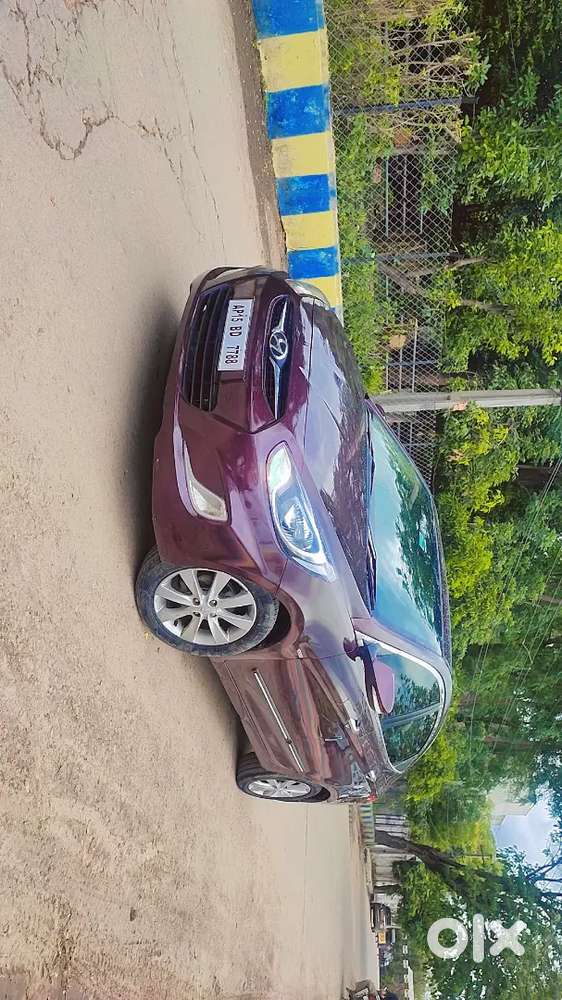 Hyundai Fluidic Verna 2012