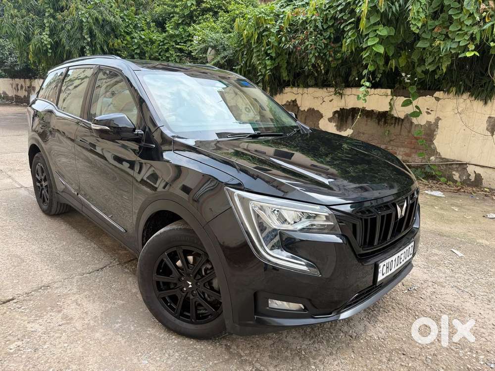 Mahindra Xuv700 2.0 Ax 7 Petrol At Luxury Pack Str, 2026, Petrol