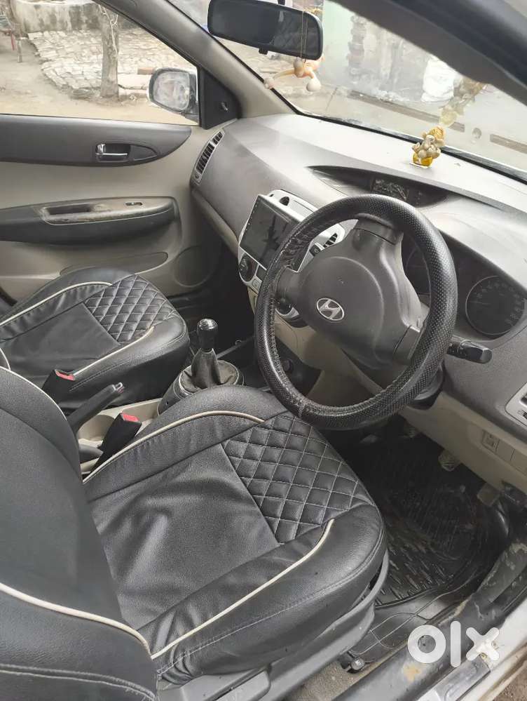 Hyundai I20 2010 Petrol 100000 Km Driven