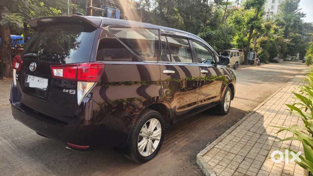 Toyota Innova Crysta 2.8z Automatic, 2016, Diesel