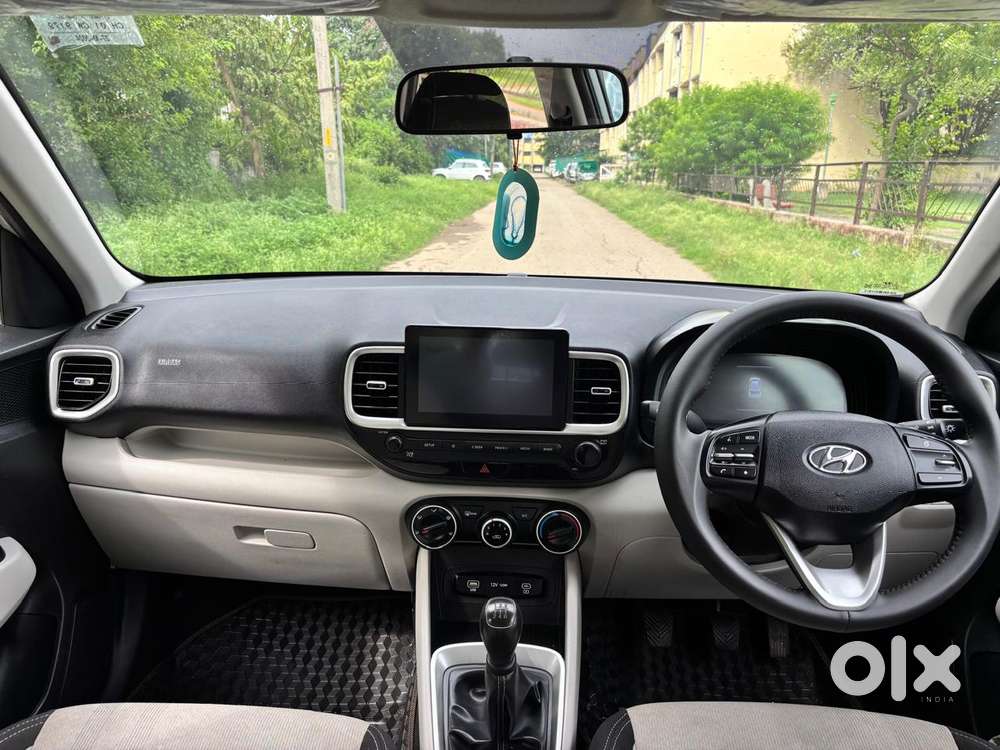 Hyundai Venue S 1.2 Petrol, 2024, Petrol