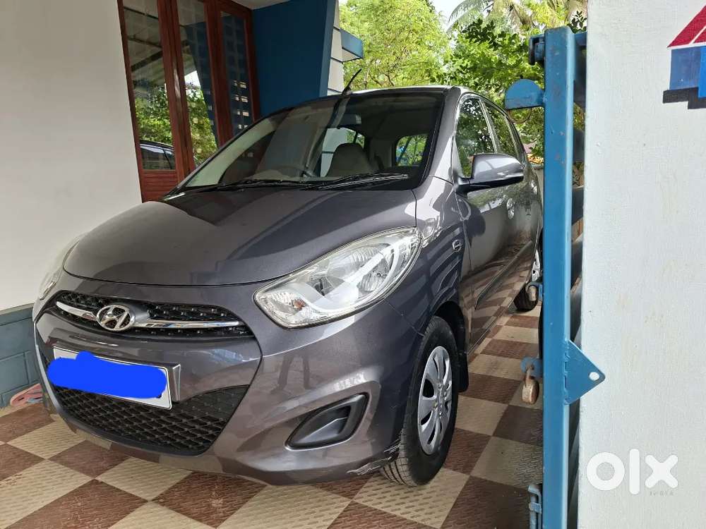 New Tyres. New Insurance. Centre Lock. 4 Door Power Window