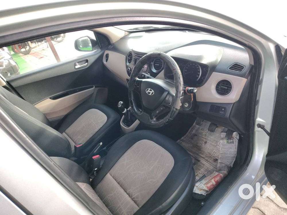 Hyundai Grand I10 Sportz, 2016, Petrol