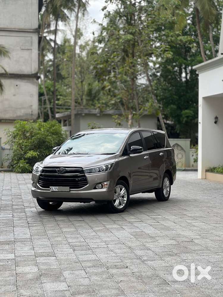 Toyota Innova Crysta 2018 Diesel Well Maintained
