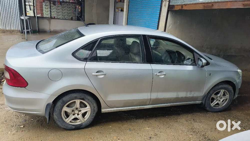 Skoda Rapid 1.6 Ambition Plus 2012 Diesel Manual