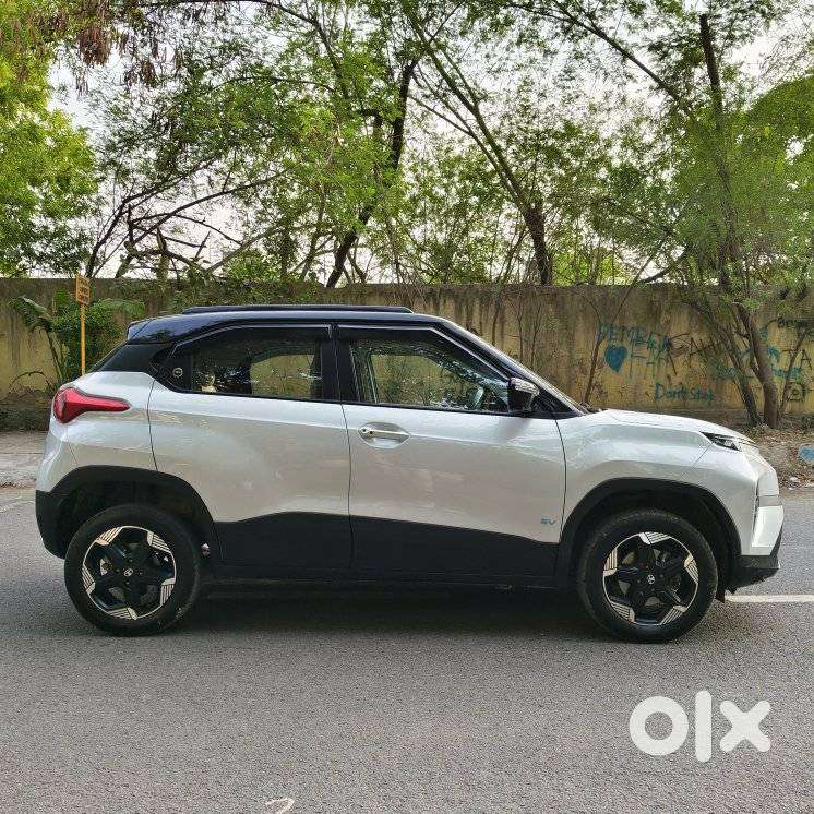 Tata Punch Ev Empowered Plus Lr, 2024, Electric