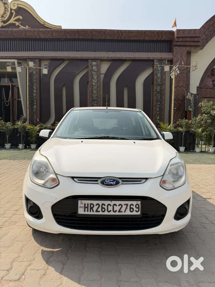 Ford Figo, 2013, Petrol