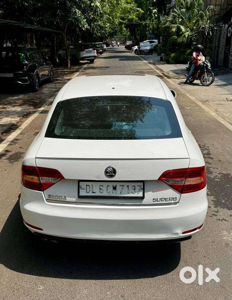 Skoda Superb 1.8 Elegance Tsi At, 2014, Petrol