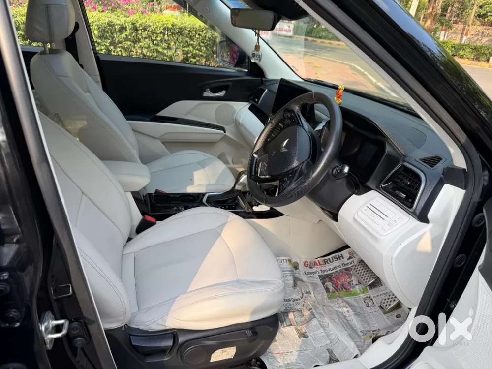 Mahindra Xuv 3xo Ax5l 1.2 Petrol At, 2024, Petrol