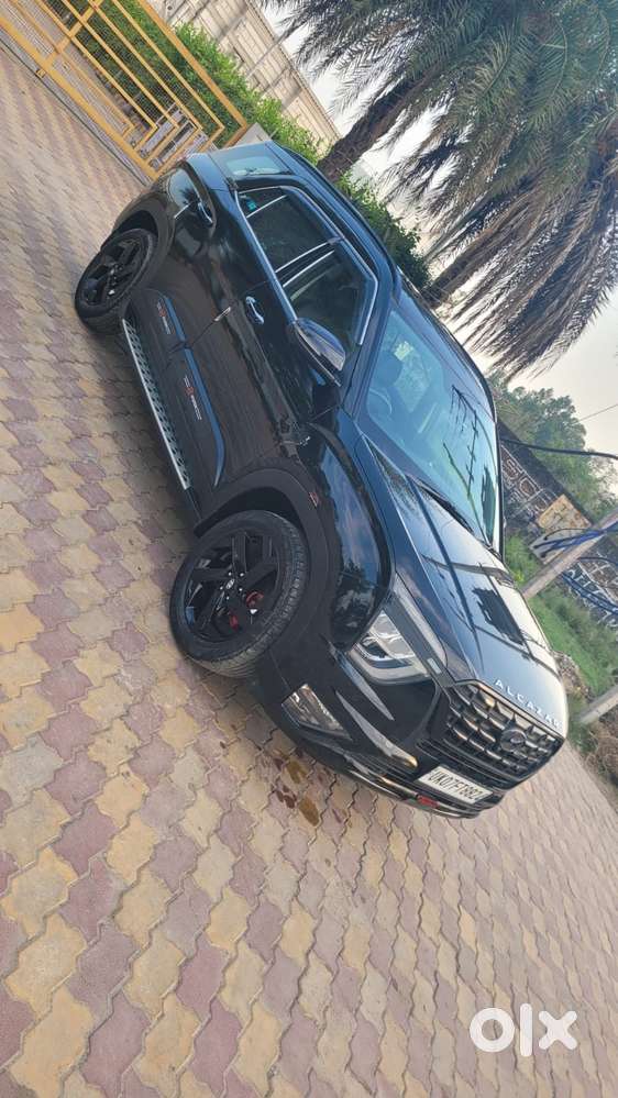 Hyundai Alcazar 1.5 Tdct Signature (o) 7s Petrol, 2024, Petrol
