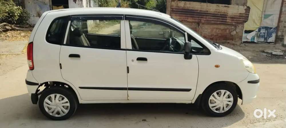 Maruti Suzuki Zen Estilo 2010