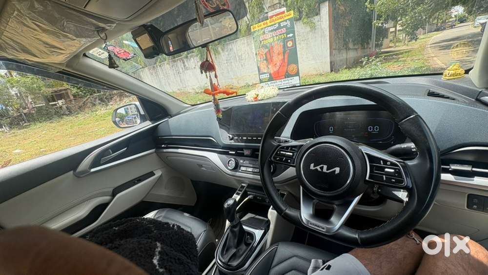 Kia Carens 2024 Petrol