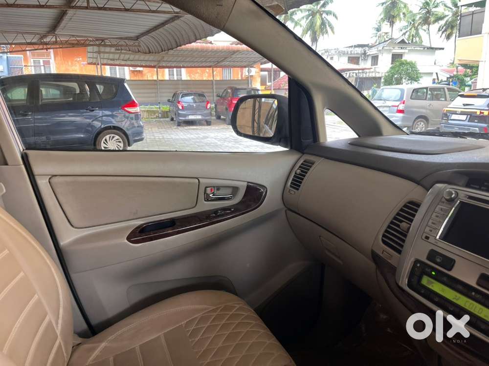 Toyota Innova Diesel 2014