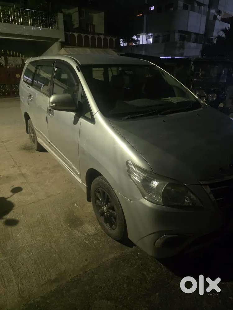 Toyota Innova Diesel 2013 Manual 12 Km
