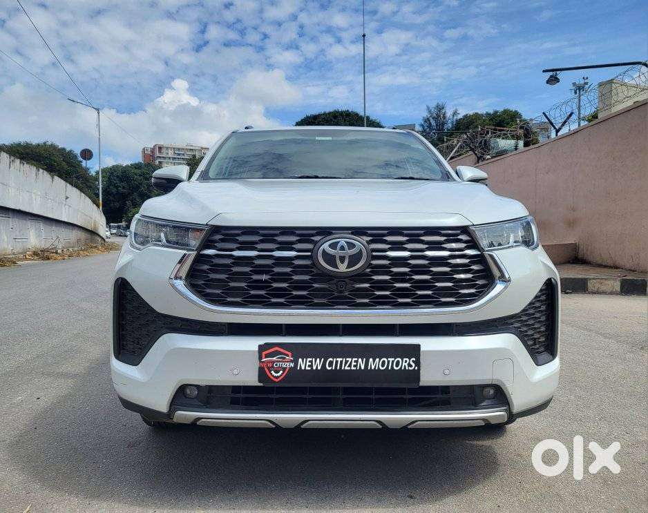 Toyota Innova Hycross 2.0 Vx Hybrid 8 Str, 2023, Petrol