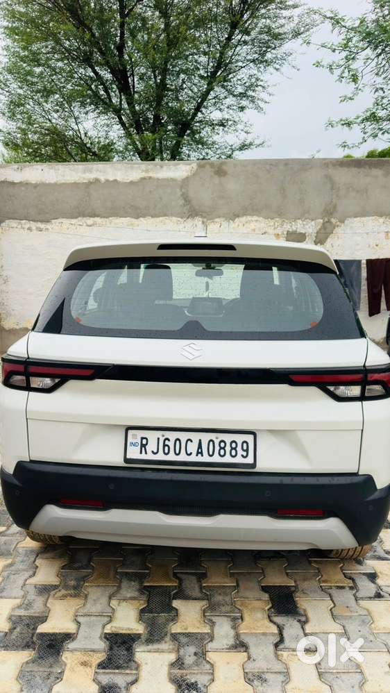 Maruti Brezza Petrol 2024