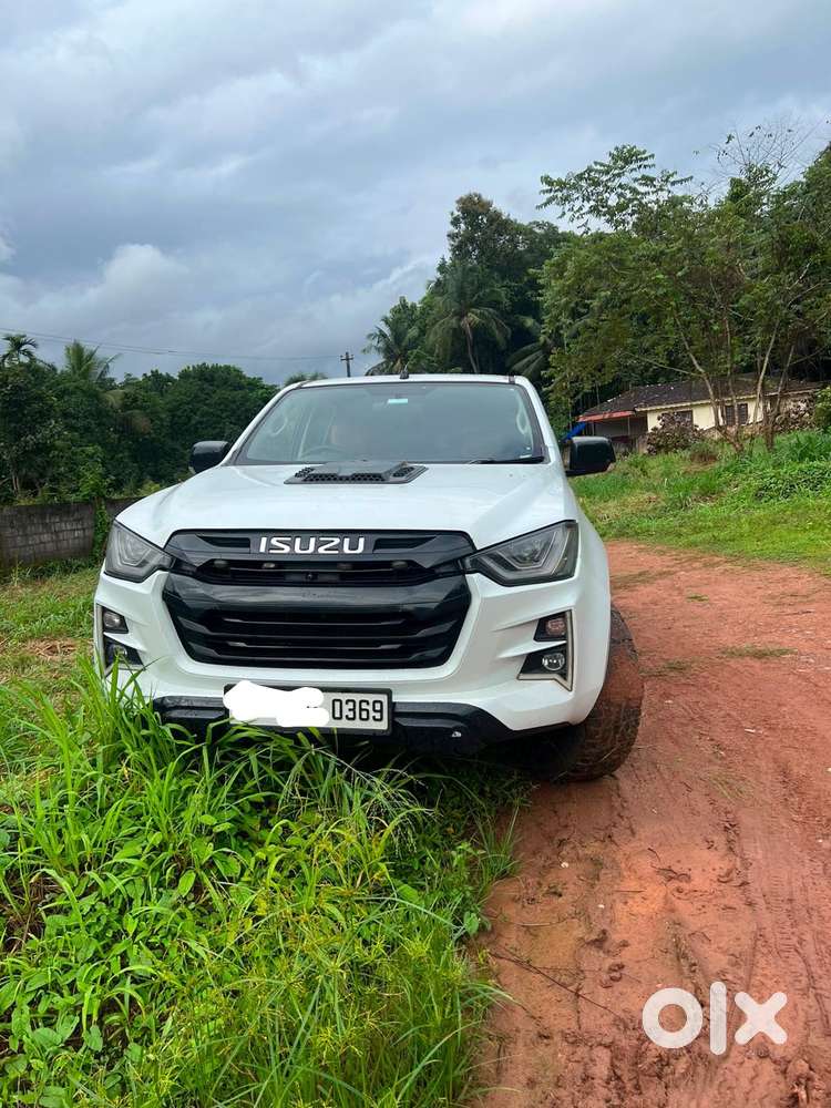 Isuzu V-cross Z Prestige 4x4 Mt, 2016, Diesel