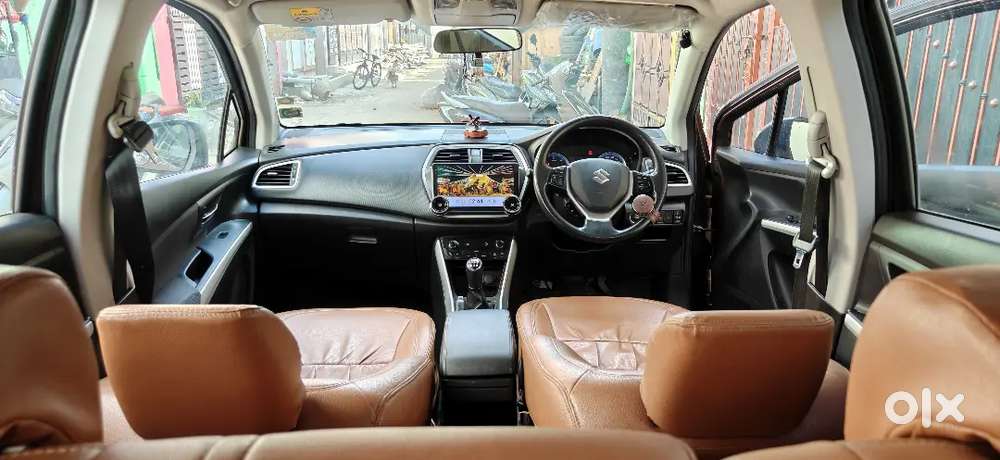 Genuine Vehicle Company Service Record Neat And Clean  Mileage 25 Km