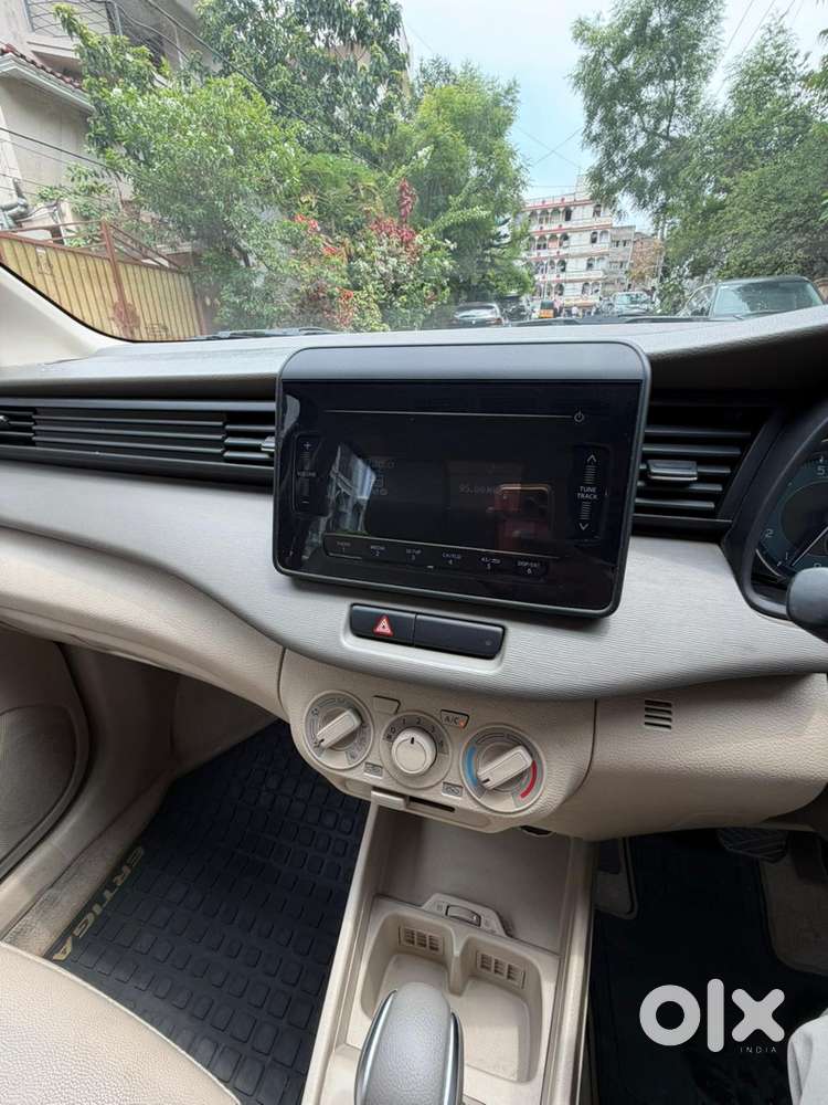 Maruti Suzuki Ertiga 1.5 Vxi, 2021, Petrol