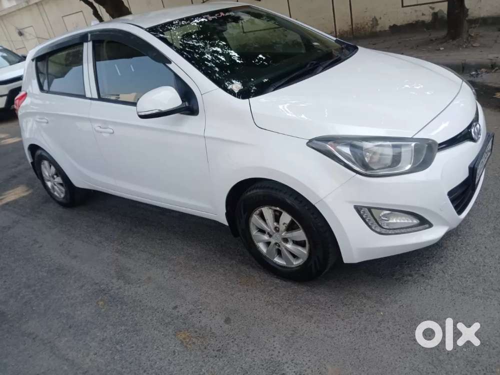 Hyundai I20 Sportz 1.4 Crdi, 2014, Diesel
